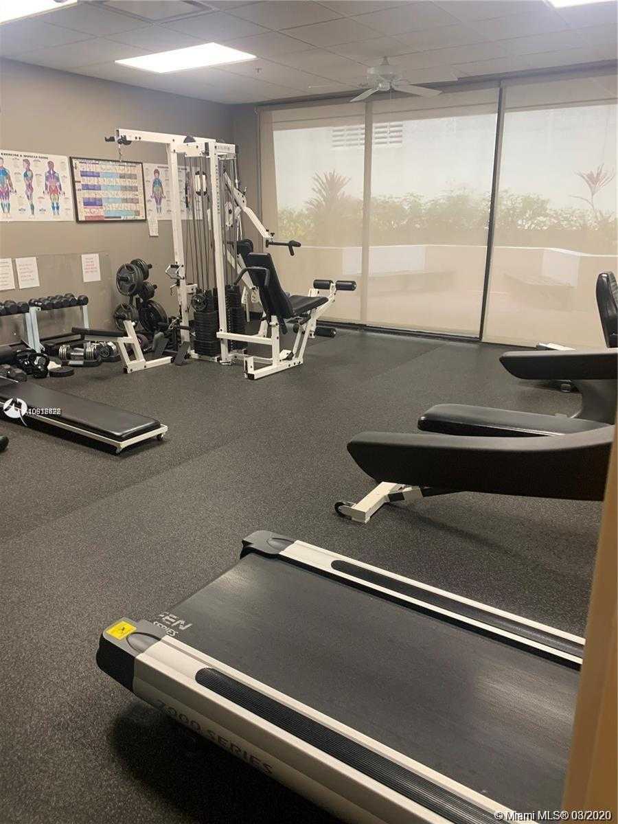 Small Image of 1621 COLLINS AVE #306, Miami Beach Number 7