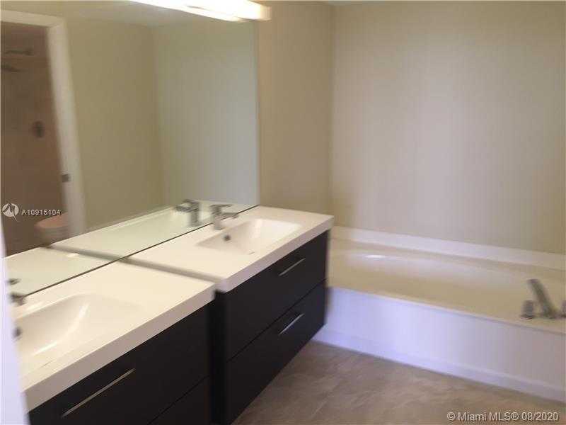 Small Image of 3530 MYSTIC POINTE DR #1608, Aventura Number 6