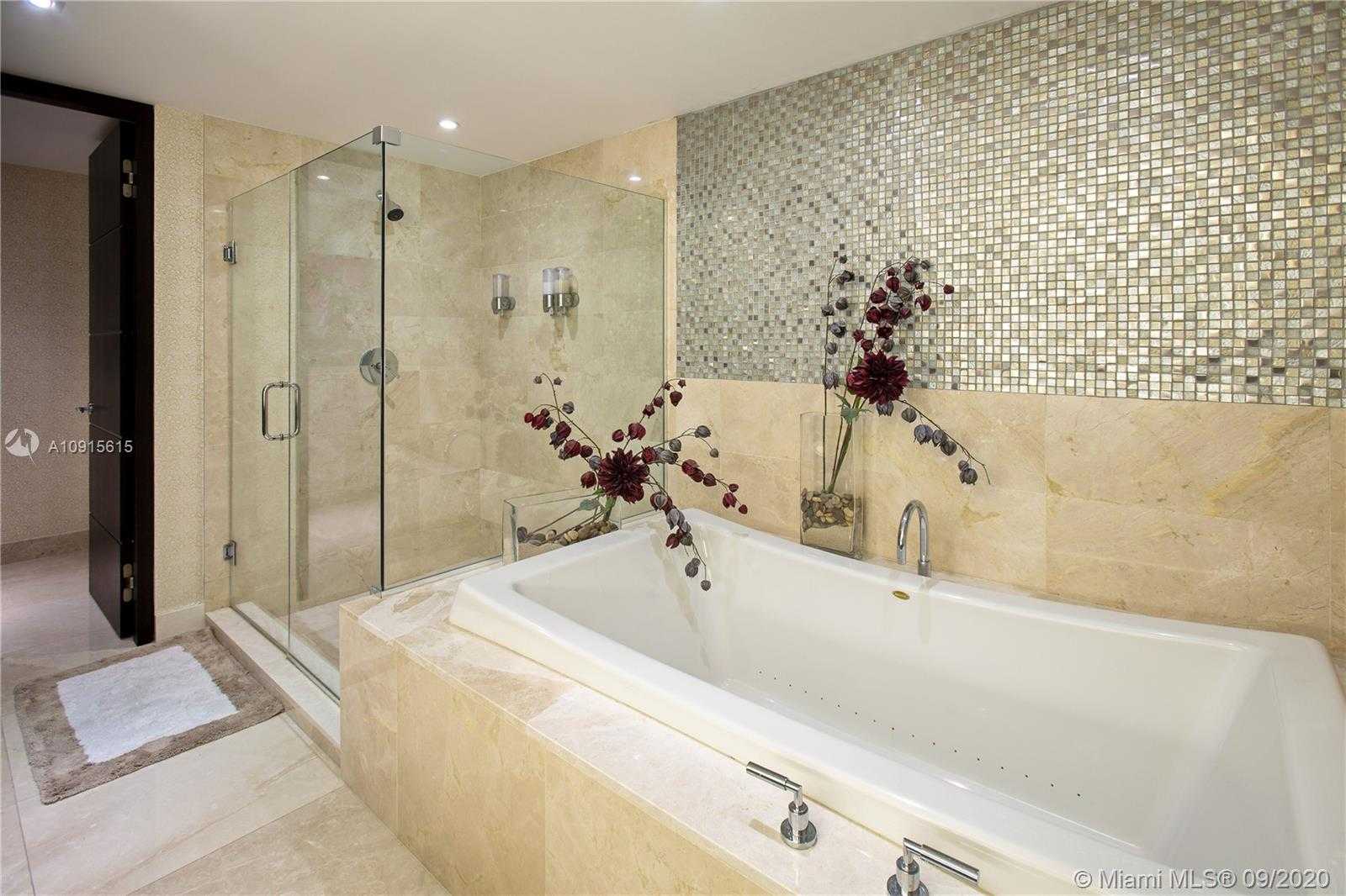 Small Image of 17001 COLLINS AVE #3905, Sunny Isles Beach Number 11