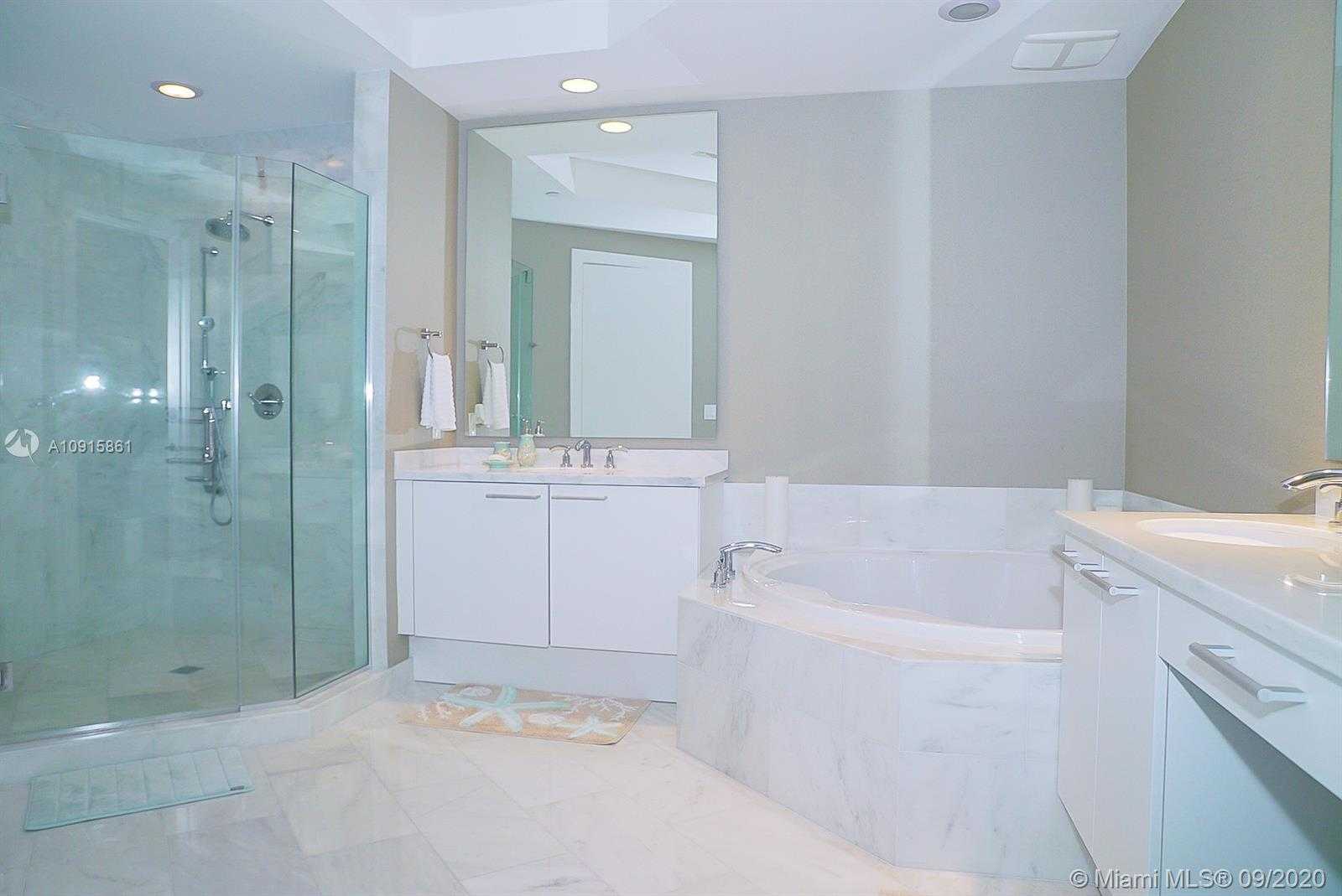 Small Image of 4100 ISLAND BLVD #803, Aventura Number 16