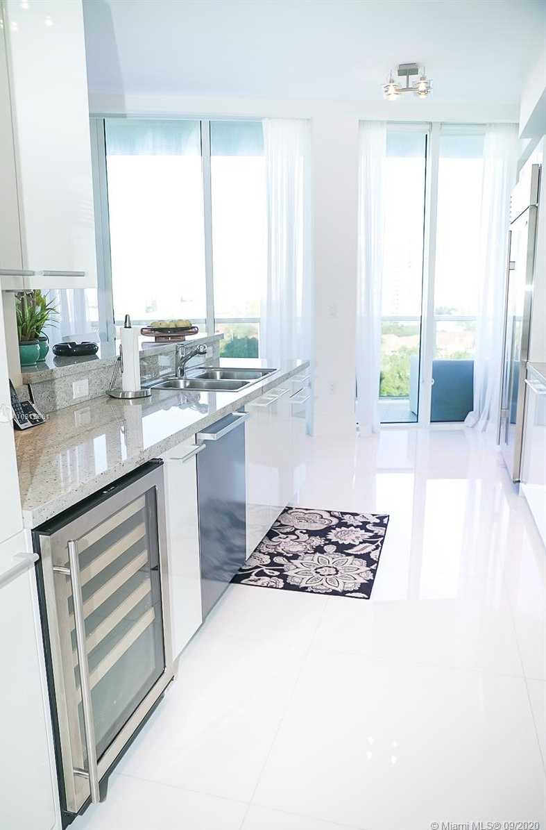 Small Image of 4100 ISLAND BLVD #803, Aventura Number 7