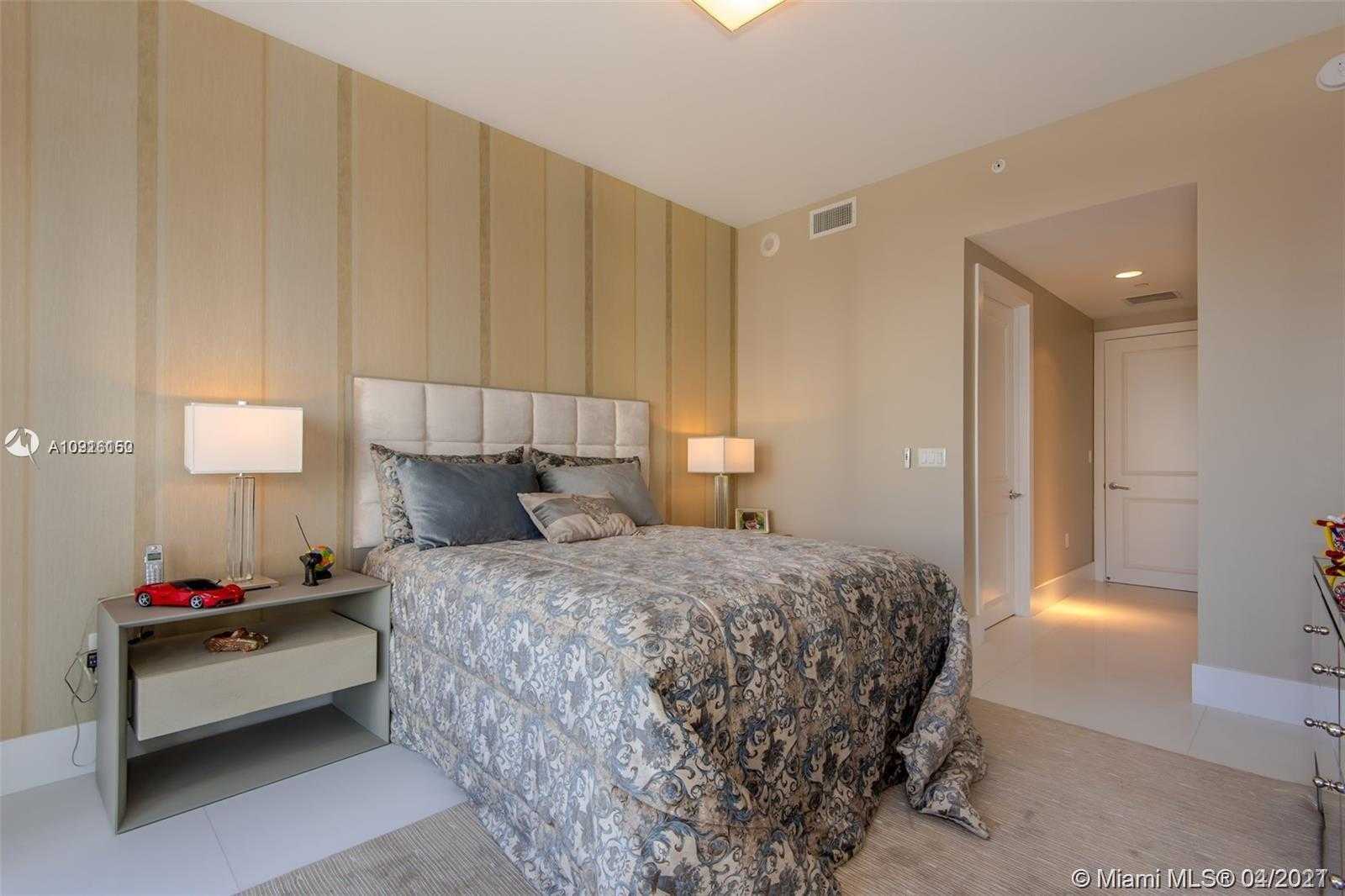 Small Image of 4100 ISLAND BLVD #1802, Aventura Number 15