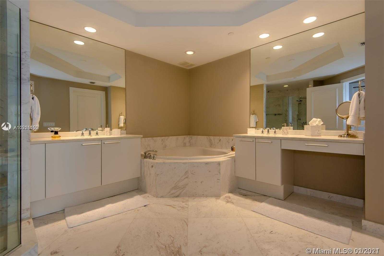 Small Image of 4100 ISLAND BLVD #1802, Aventura Number 24