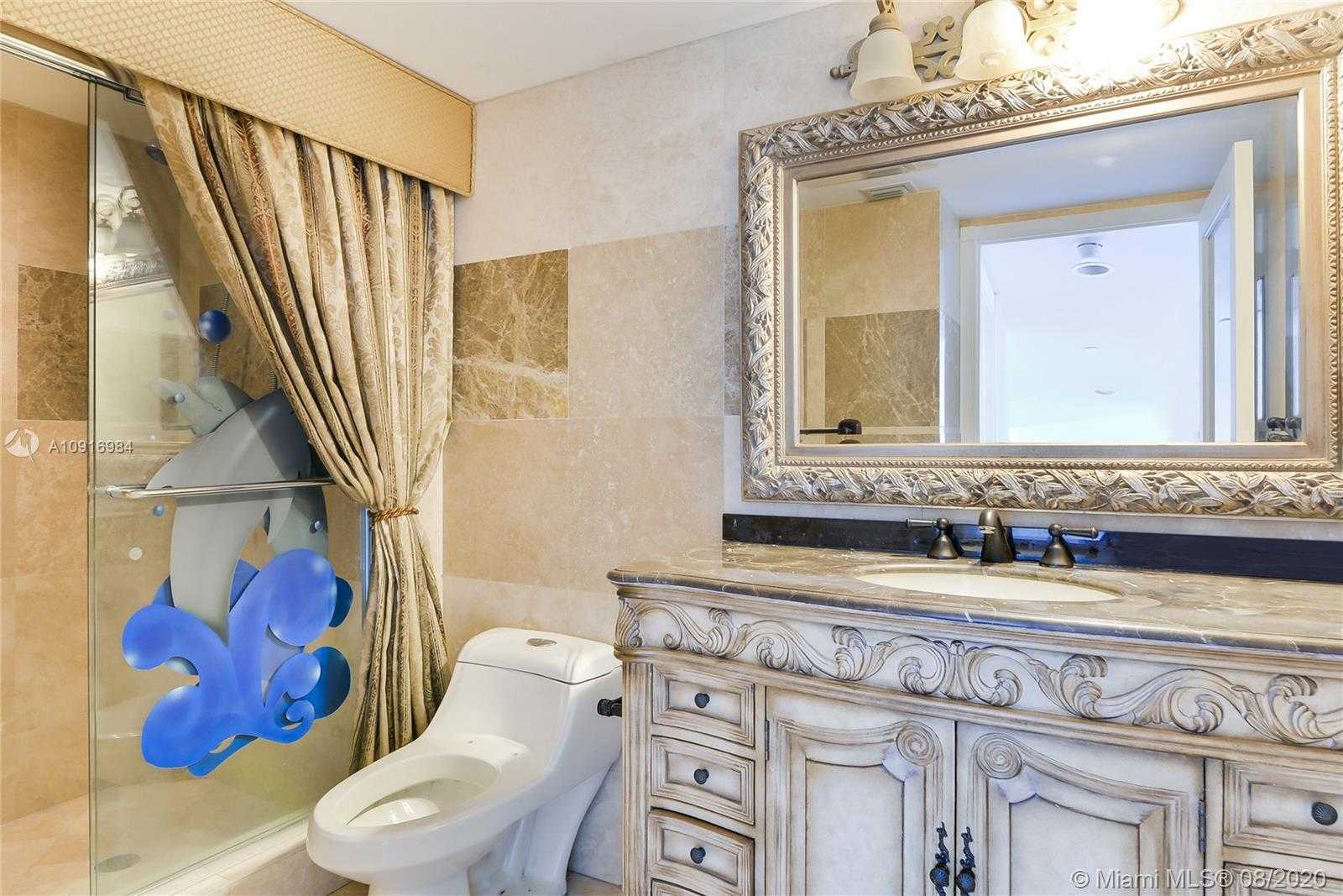 Small Image of 21205 Yacht Club Dr, Aventura, FL 33180, USA Number 7