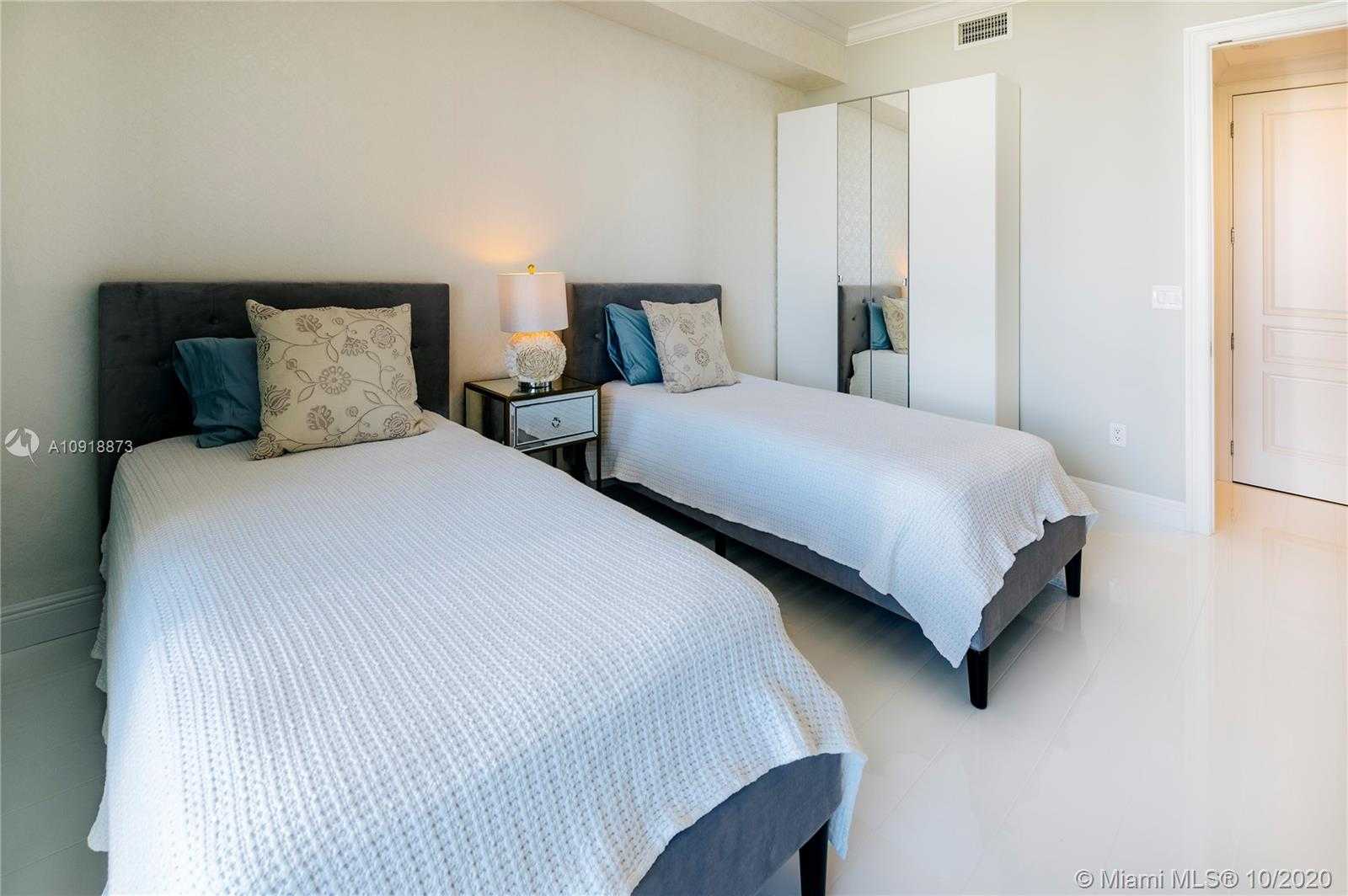 Small Image of 18101 COLLINS AVE #4802, Sunny Isles Beach Number 31