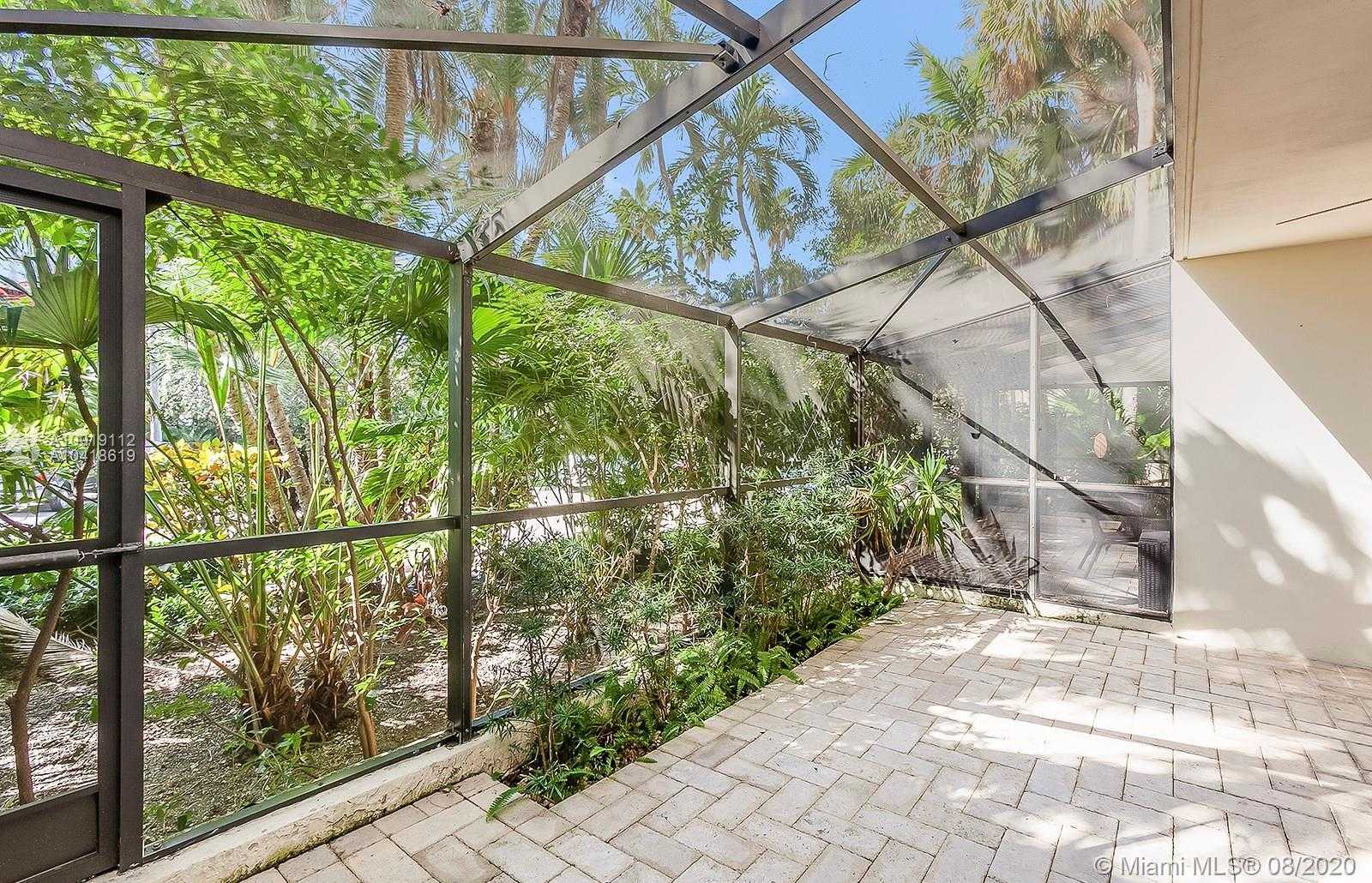 Small Image of 55 OCEAN LANE DR #1030, Key Biscayne Number 6