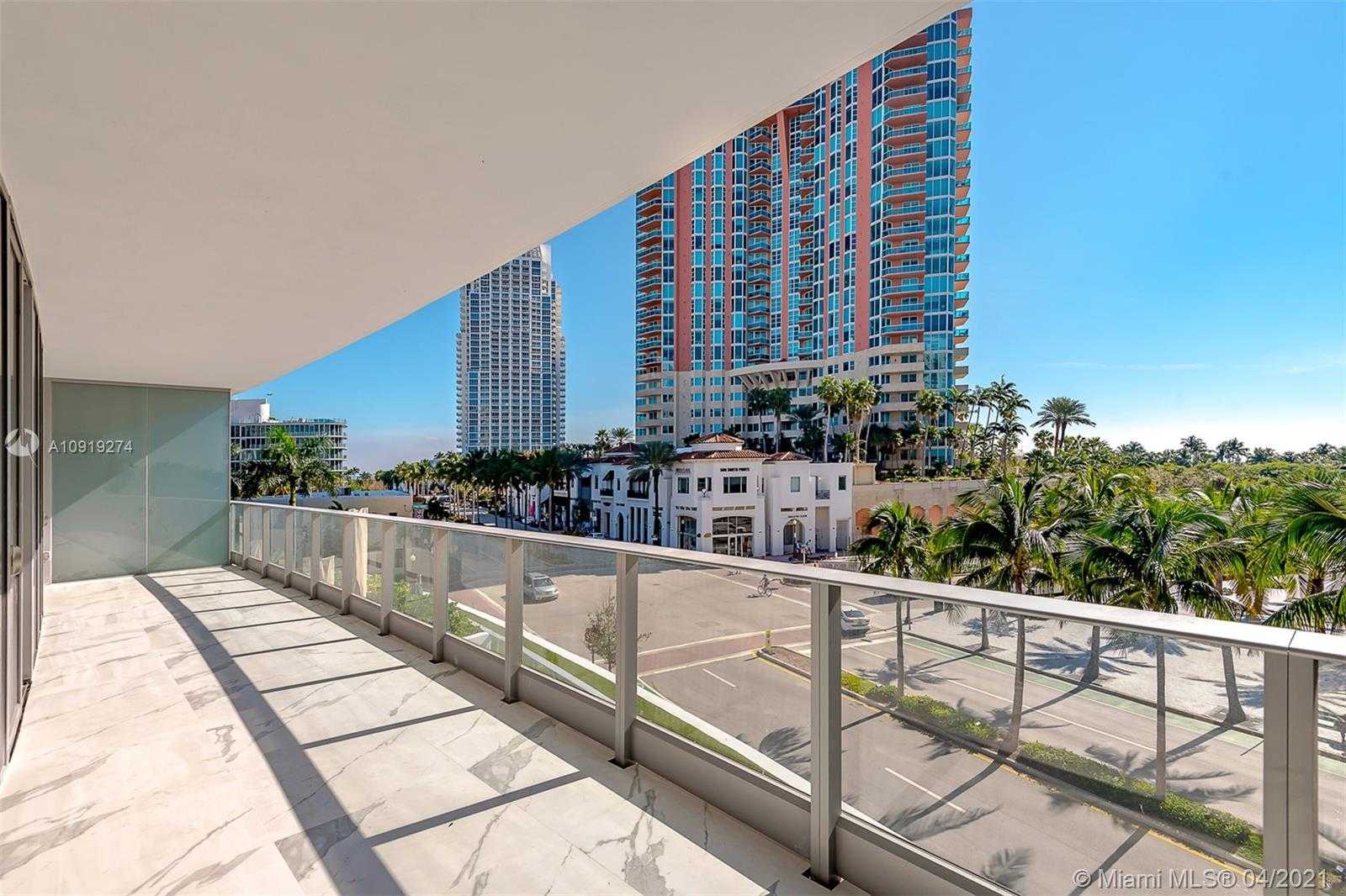 Small Image of 801 SOUTH POINTE DR #305, Miami Beach Number 2