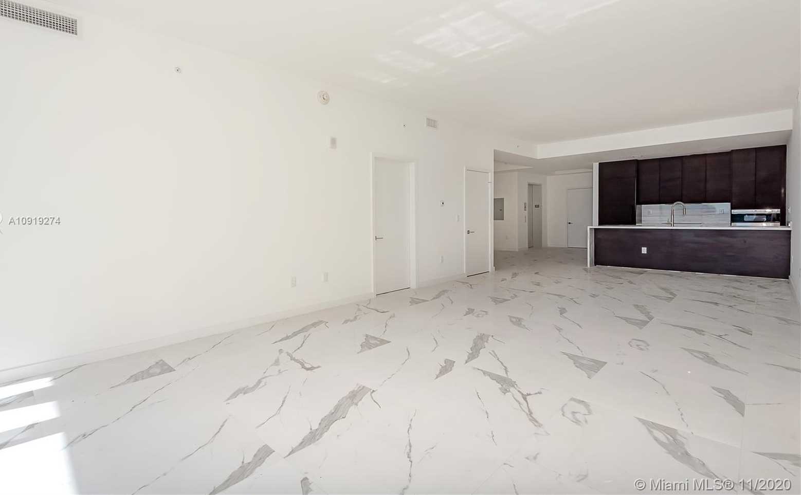 Small Image of 801 SOUTH POINTE DR #305, Miami Beach Number 20