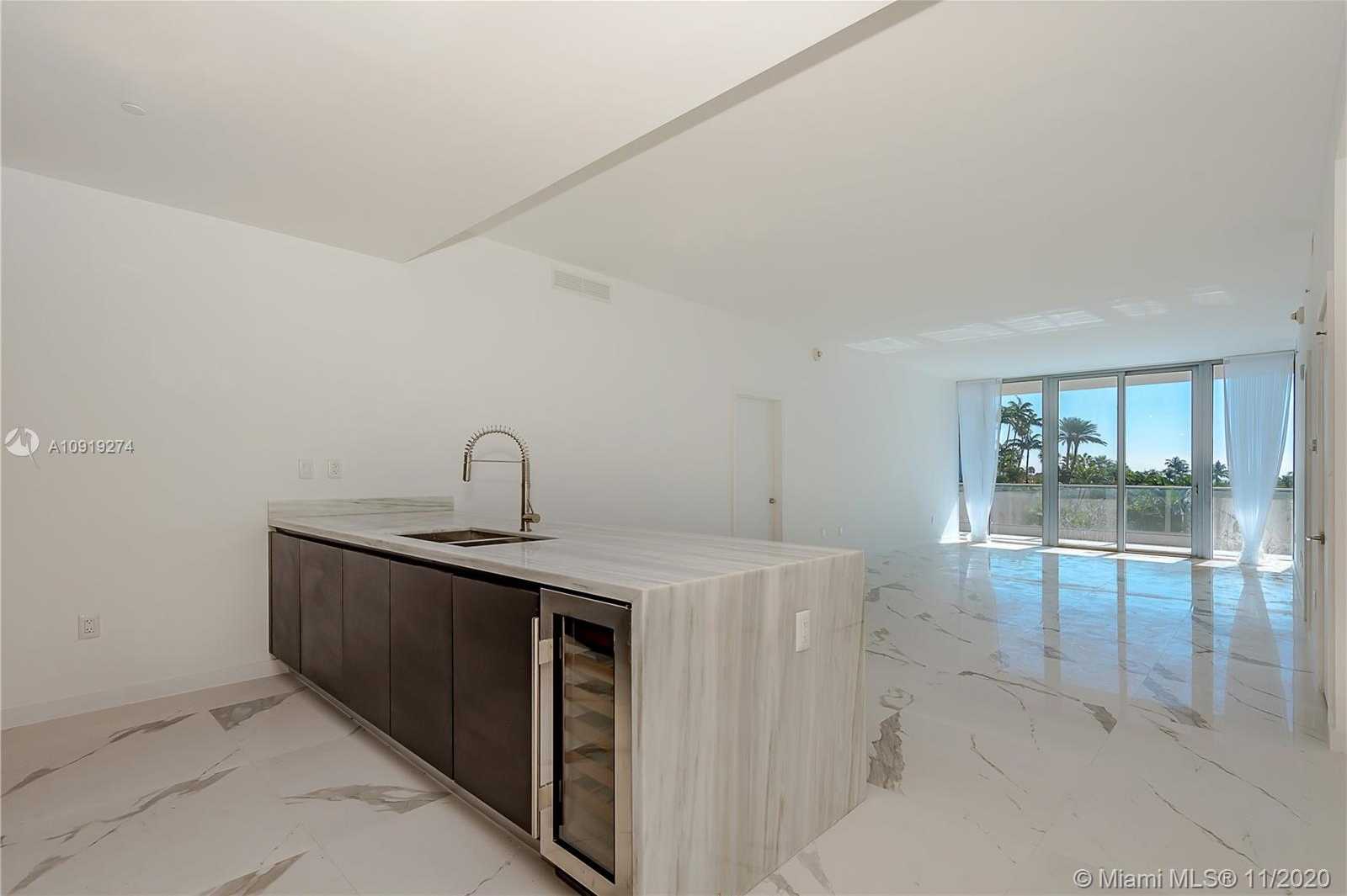 Small Image of 801 SOUTH POINTE DR #305, Miami Beach Number 25