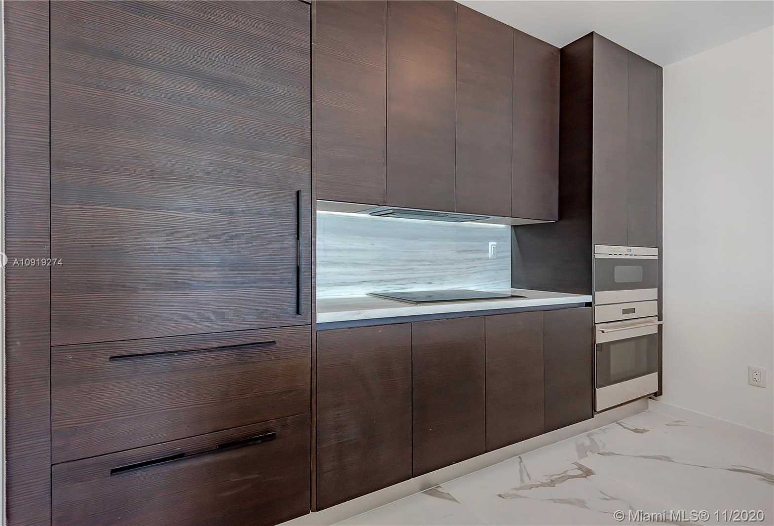 Small Image of 801 SOUTH POINTE DR #305, Miami Beach Number 27