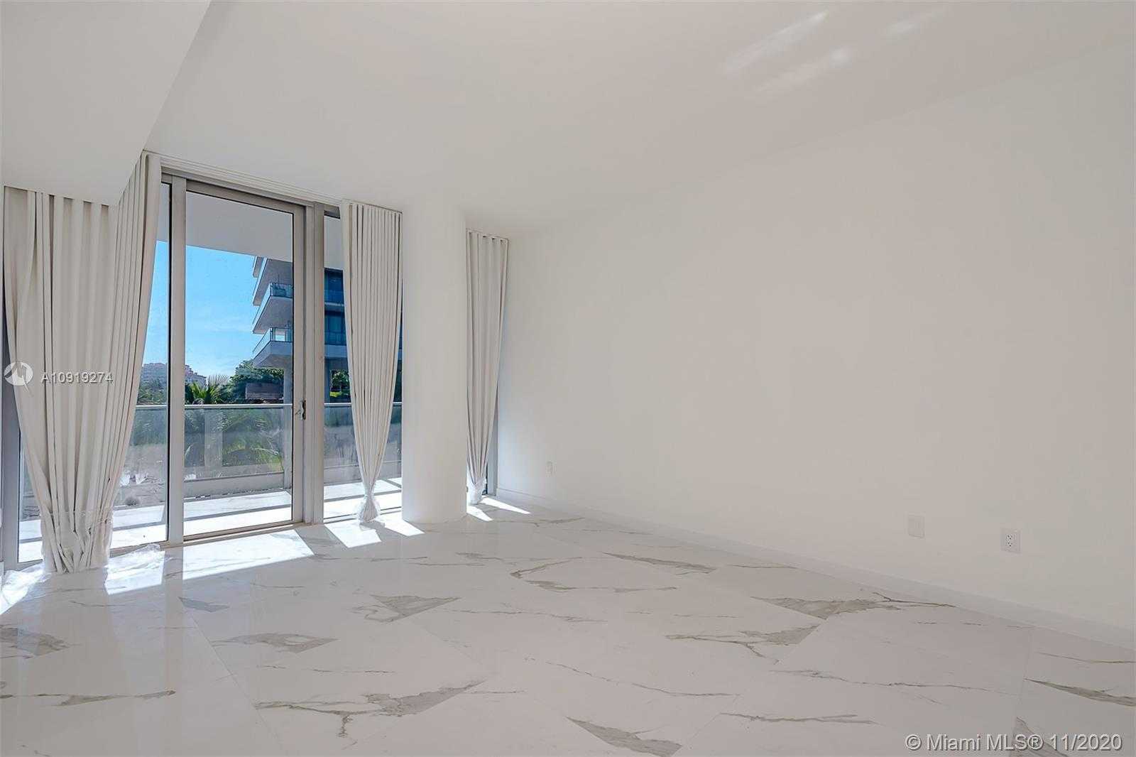Small Image of 801 SOUTH POINTE DR #305, Miami Beach Number 7
