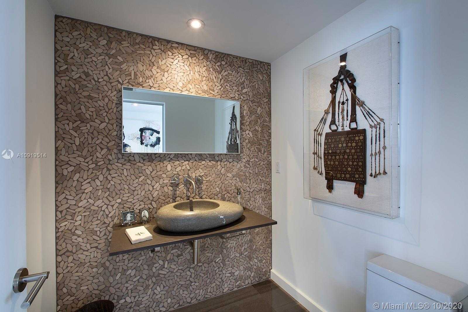 Small Image of 400 ALTON RD #2601, Miami Beach Number 19