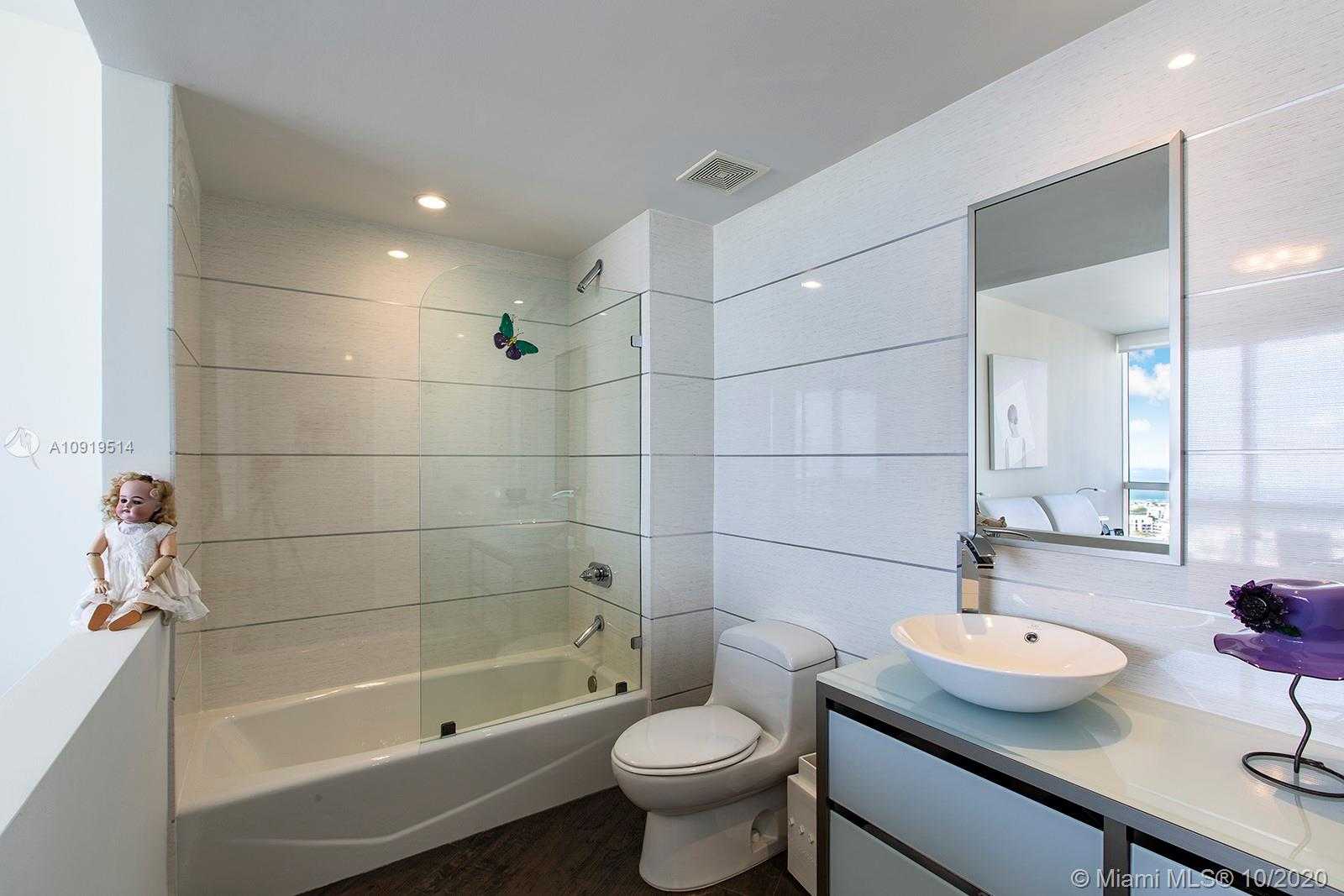 Small Image of 400 ALTON RD #2601, Miami Beach Number 25