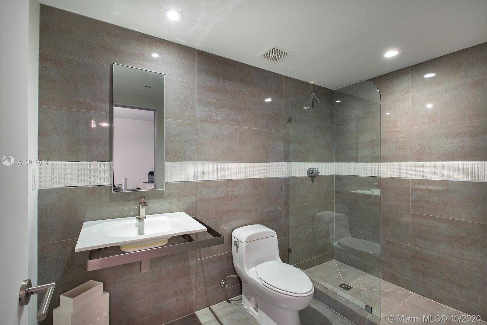 Small Image of 400 ALTON RD #2601, Miami Beach Number 36