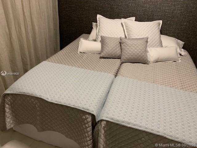 Small Image of 18975 COLLINS AVE #1005 *FURNISHED*, Sunny Isles Beach Number 11