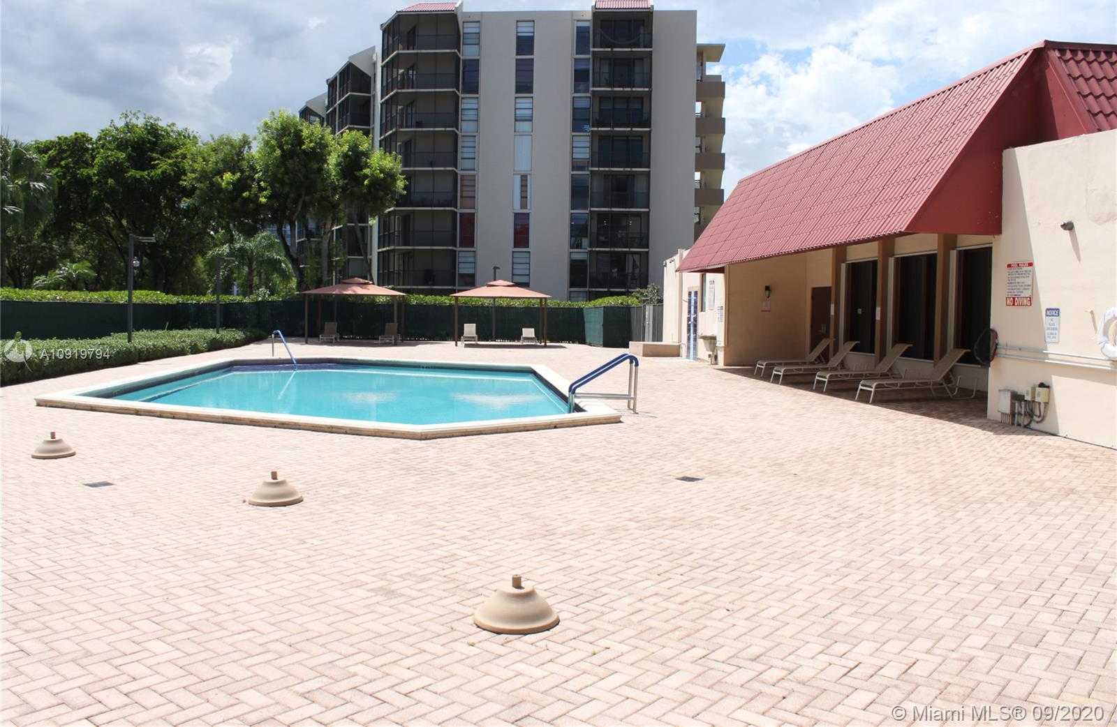 Small Image of 3301 NORTH COUNTRY CLUB DR #301, Aventura Number 17