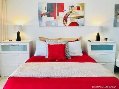 Small Image of 19201 COLLINS AV #524, Sunny Isles Beach Number 2