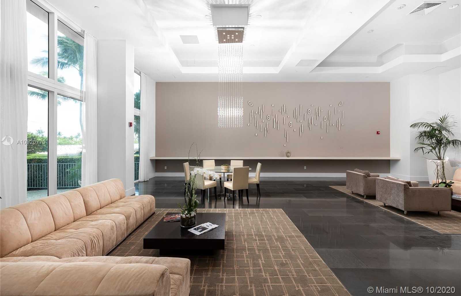 Small Image of 10 EAST VENETIAN WAY #1704, Miami Beach Number 21