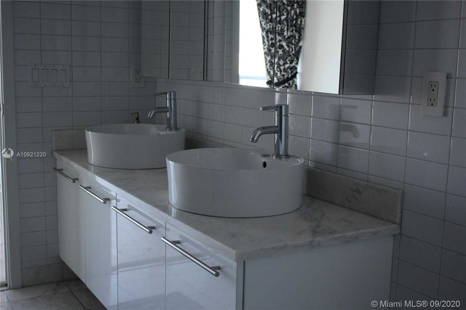 Small Image of 888 BISCAYNE BLVD #2912, Miami Number 18