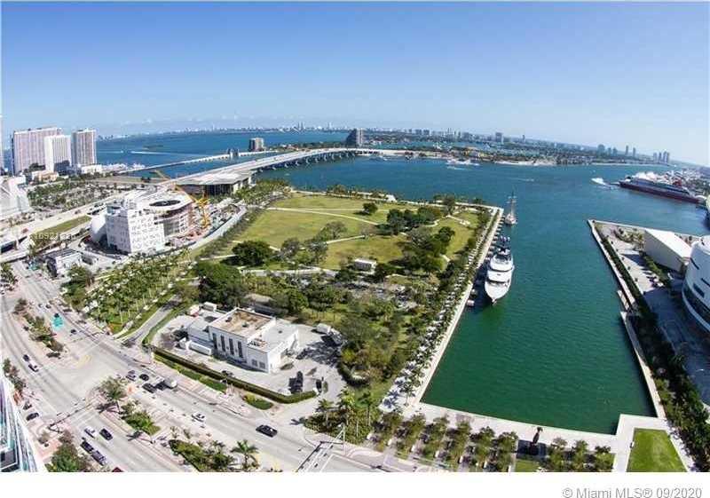 Small Image of 888 BISCAYNE BLVD #2912, Miami Number 5