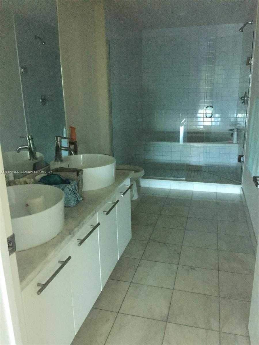 Small Image of 888 BISCAYNE BLVD #1811, Miami Number 11