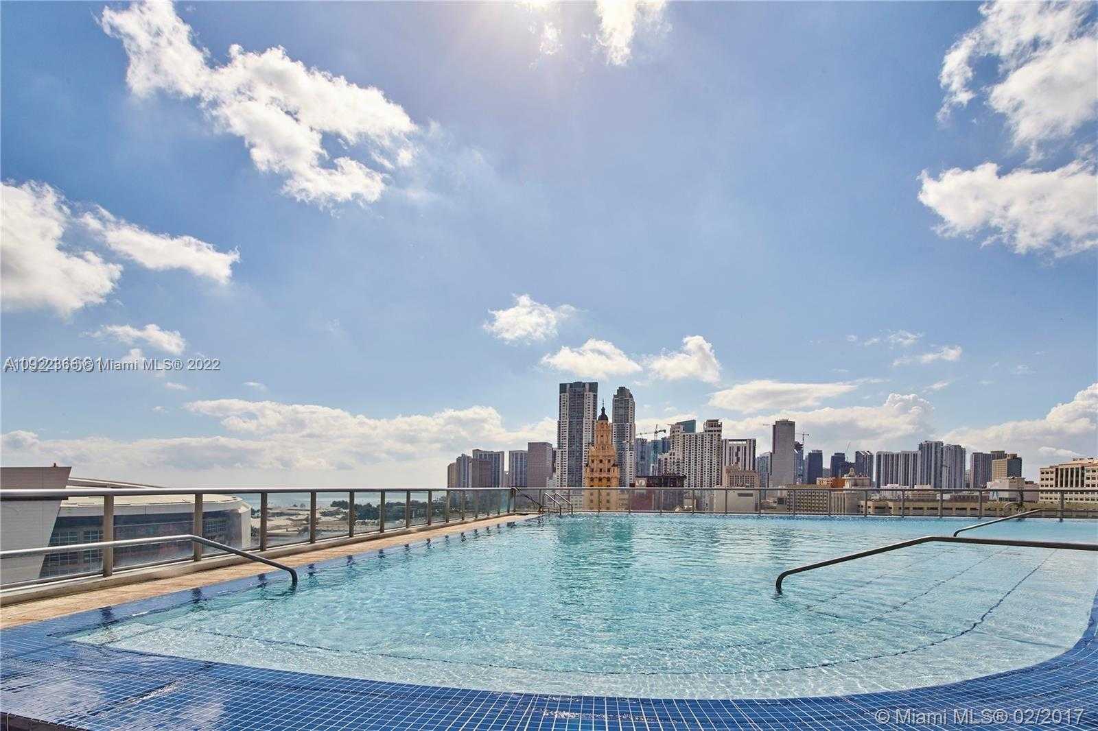 Small Image of 888 BISCAYNE BLVD #1811, Miami Number 3