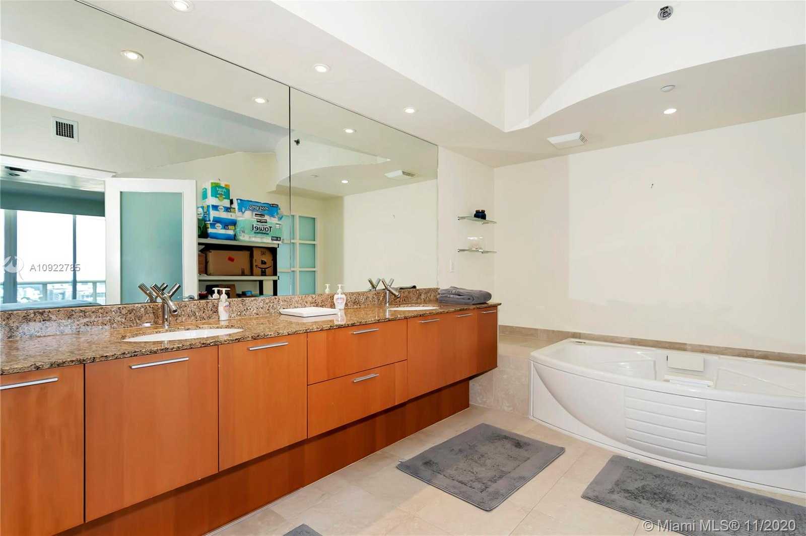 Small Image of 400 ALTON RD #2707, Miami Beach Number 20