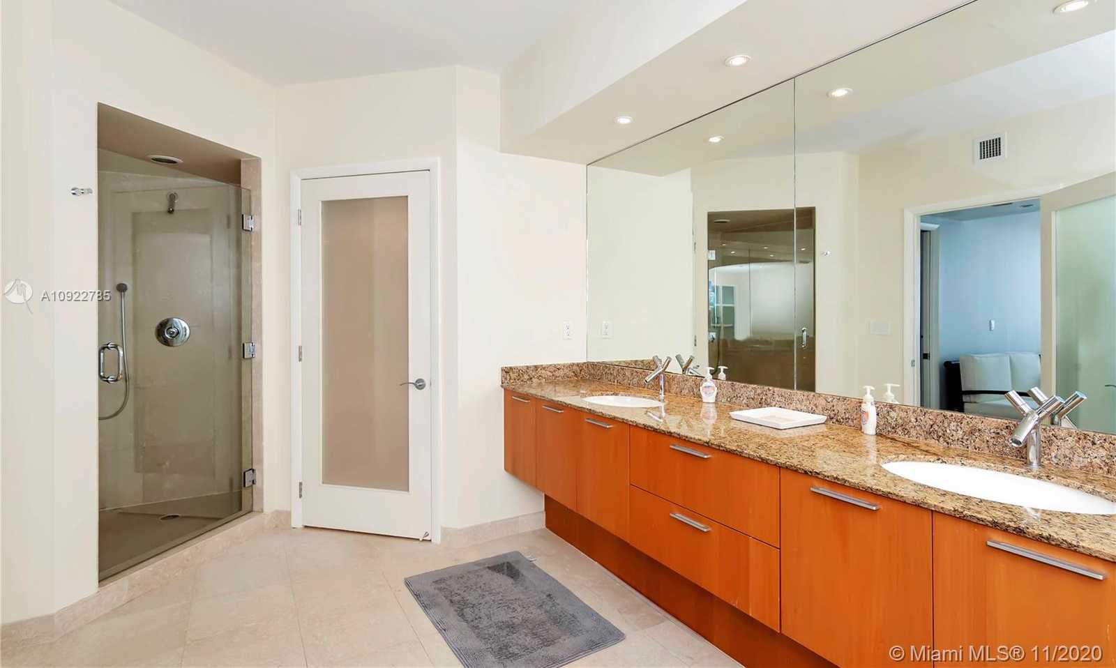 Small Image of 400 ALTON RD #2707, Miami Beach Number 21