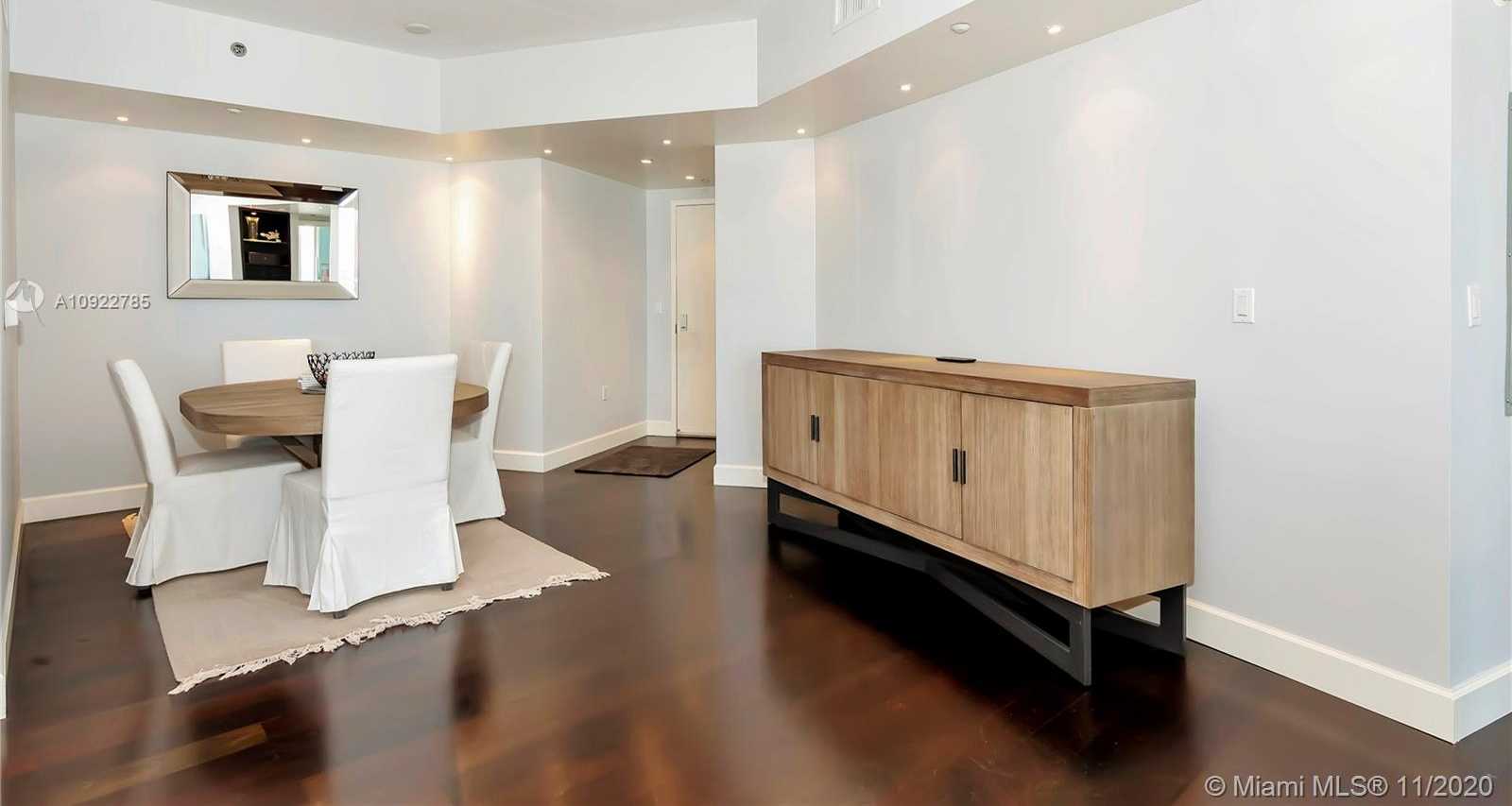 Small Image of 400 ALTON RD #2707, Miami Beach Number 7