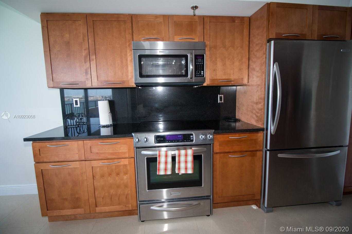 Small Image of 520 BRICKELL KEY DR #A806, Miami Number 6
