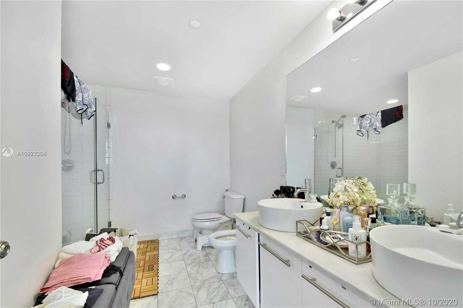 Small Image of 888 BISCAYNE BLVD #2301, Miami Number 19