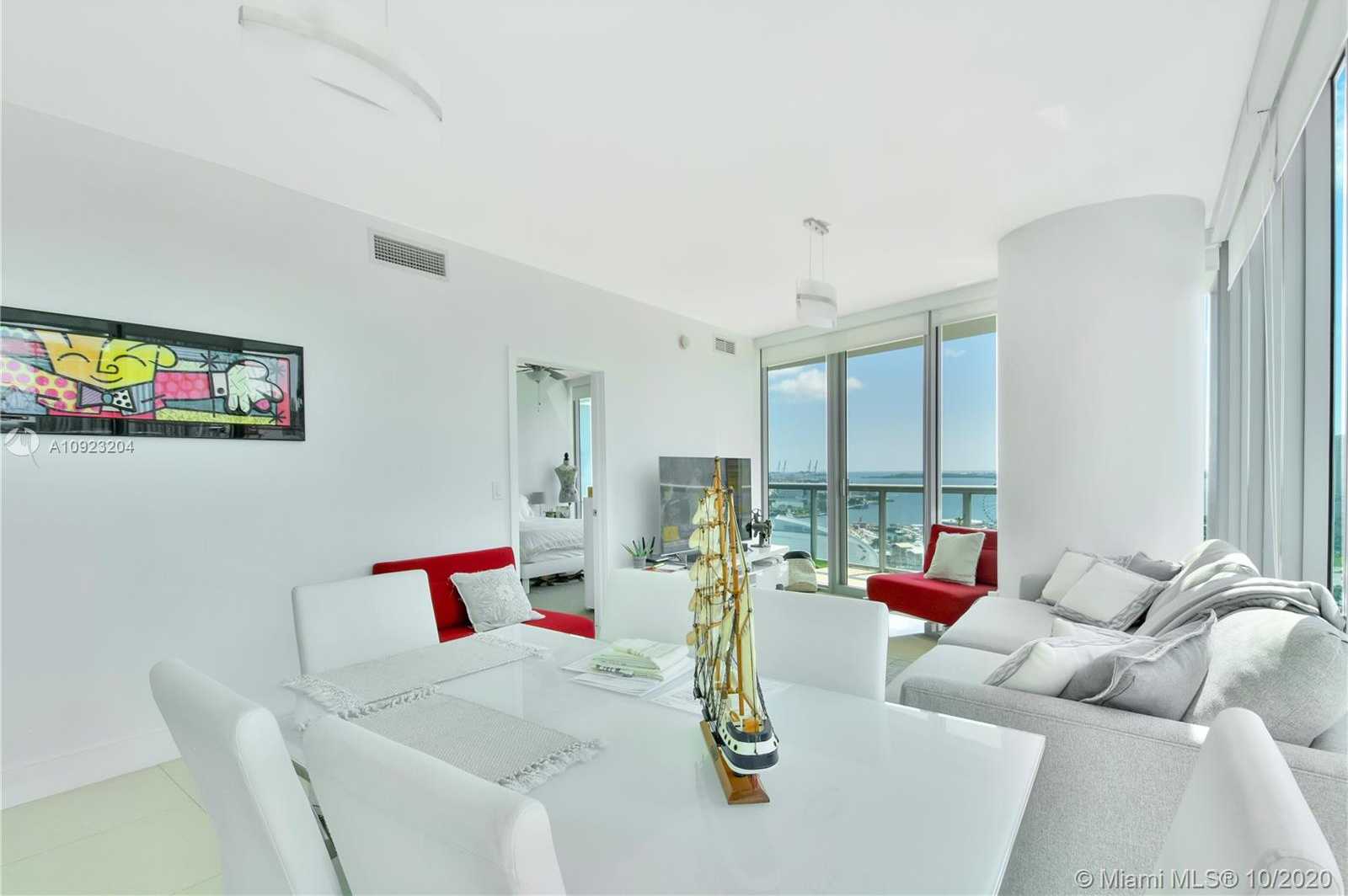 Small Image of 888 BISCAYNE BLVD #2301, Miami Number 4