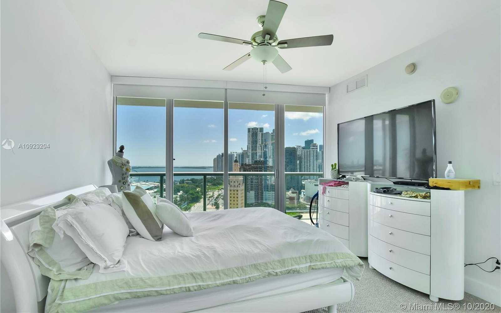 Small Image of 888 BISCAYNE BLVD #2301, Miami Number 6