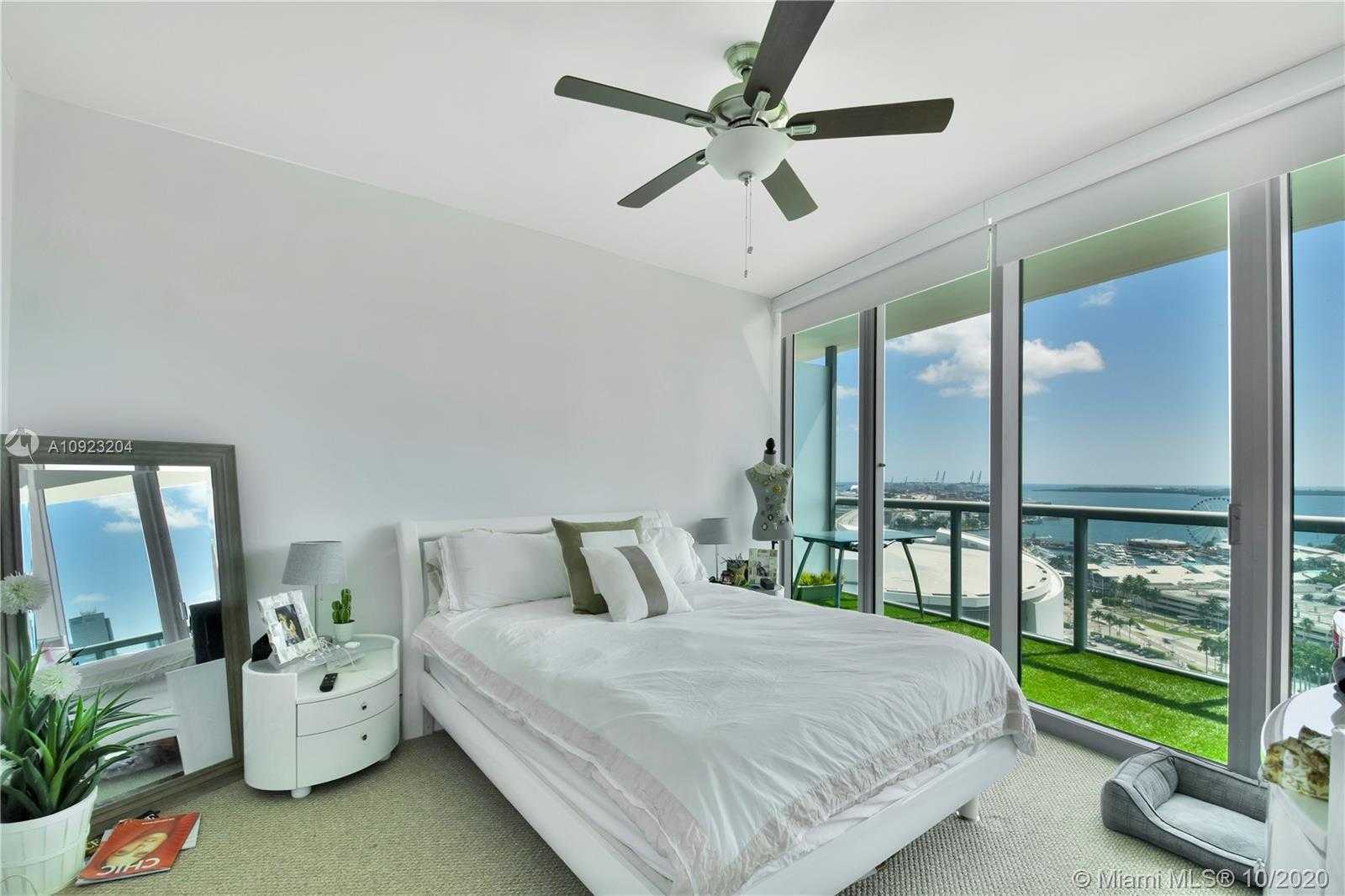 Small Image of 888 BISCAYNE BLVD #2301, Miami Number 7