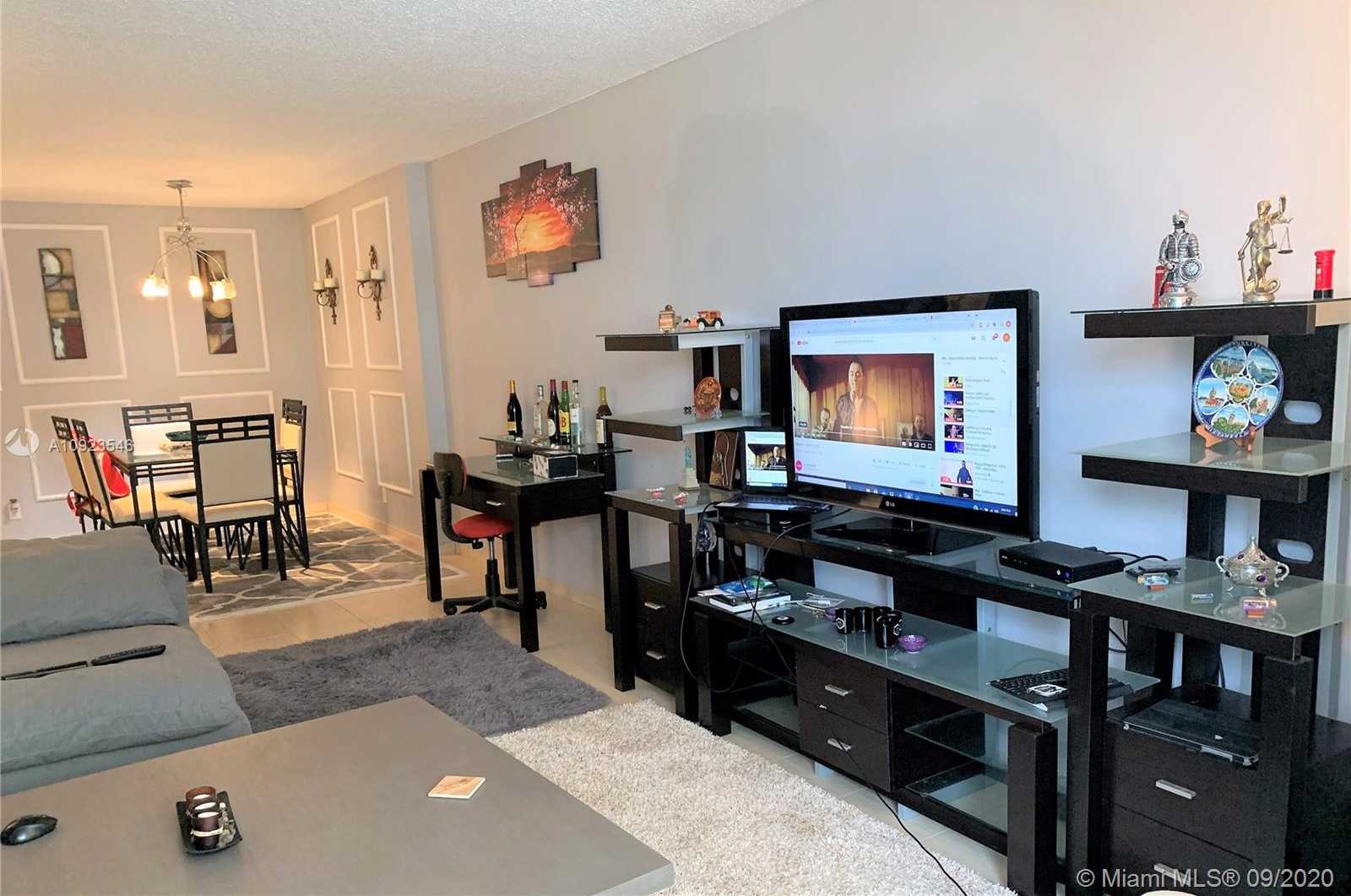 Small Image of 3140 SOUTH OCEAN DR #202, Hallandale Beach Number 4