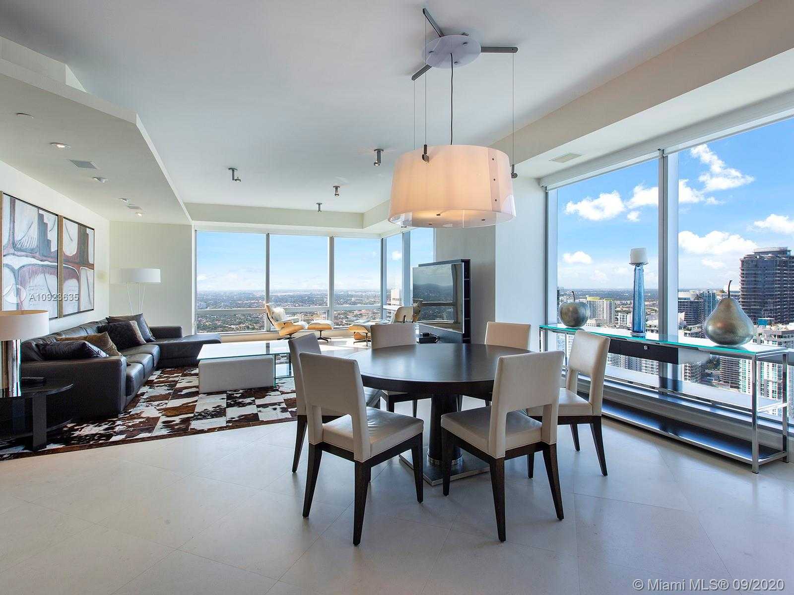 Small Image of 1425 BRICKELL AVE #56C/56D, Miami Number 2
