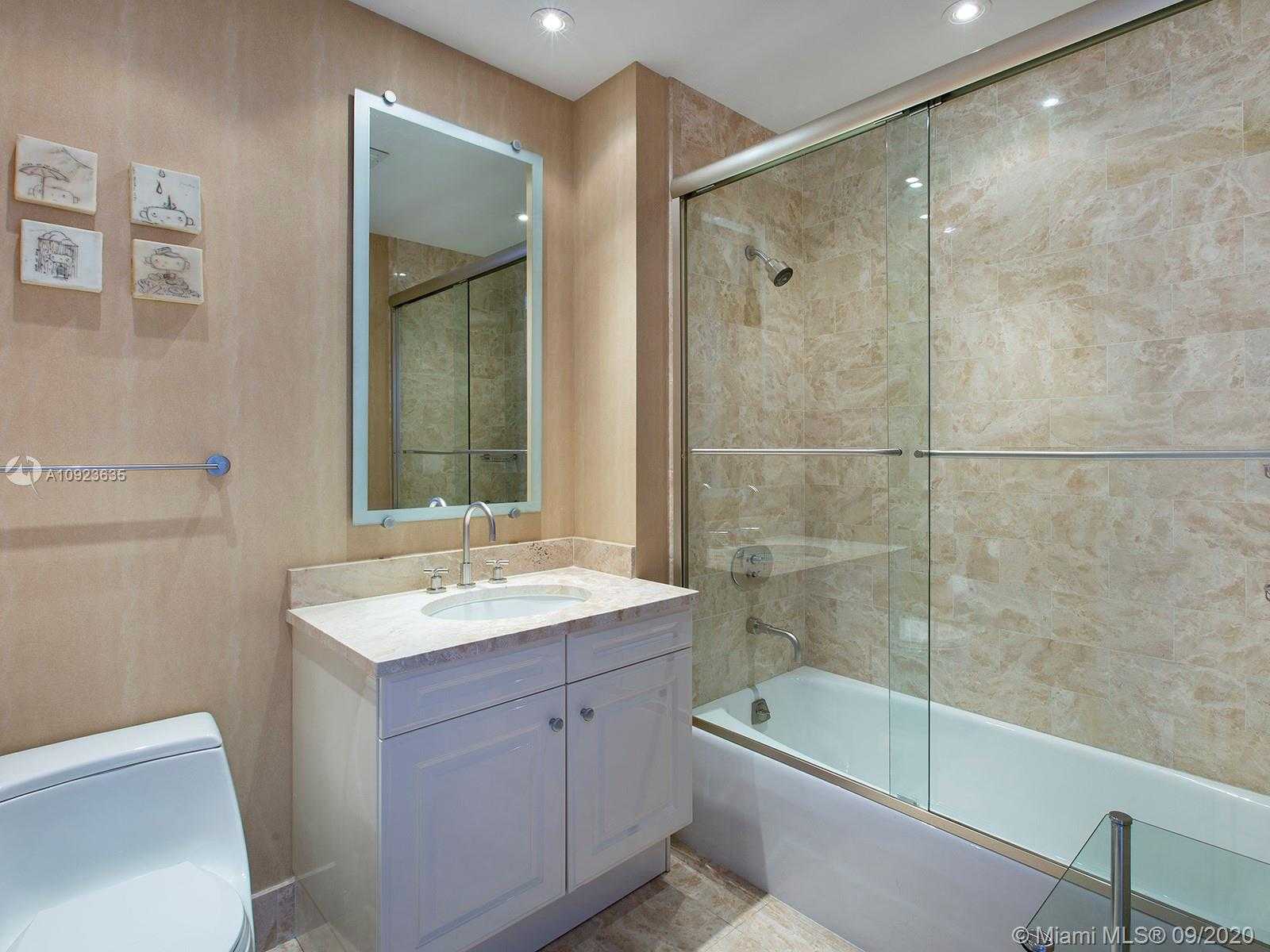 Small Image of 1425 BRICKELL AVE #56C/56D, Miami Number 22
