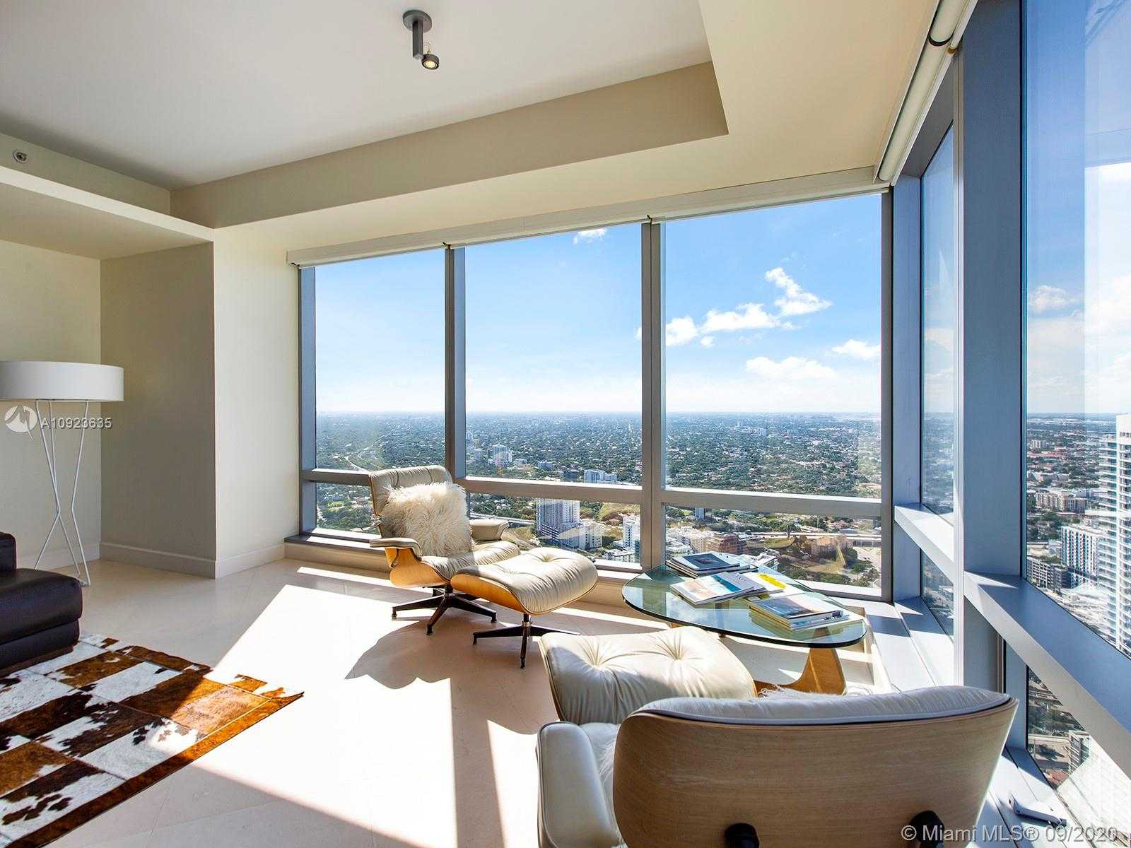 Small Image of 1425 BRICKELL AVE #56C/56D, Miami Number 4