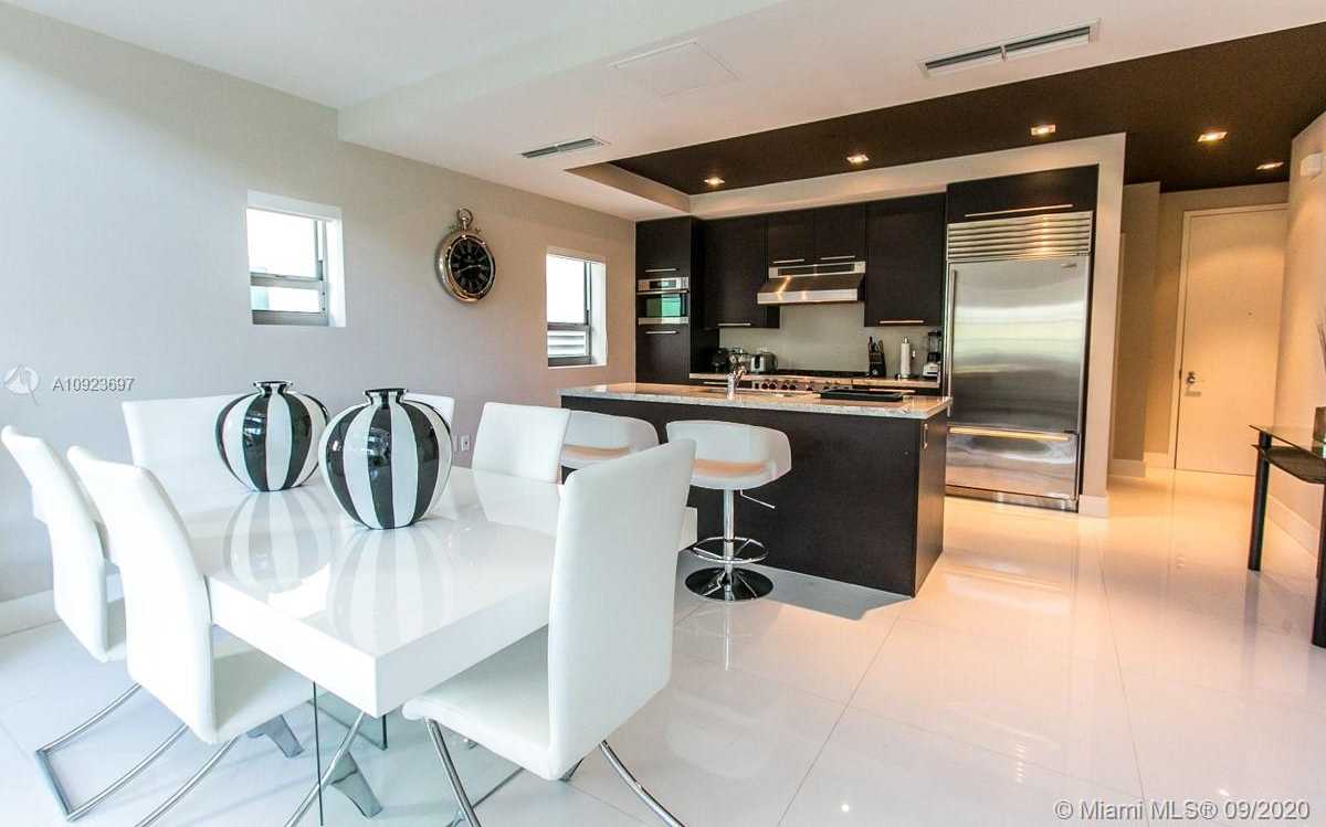 Small Image of 125 OCEAN DR #F0205, Miami Beach Number 12