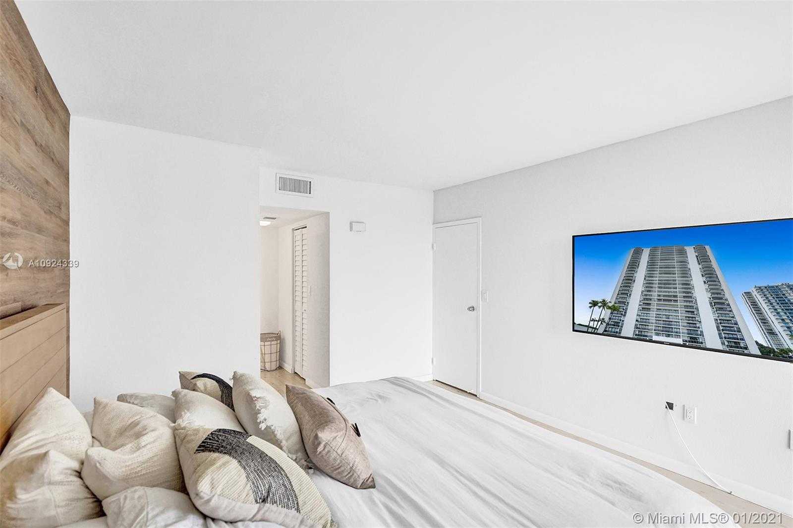Small Image of 3675 NORTH COUNTRY CLUB DR #607, Aventura Number 14