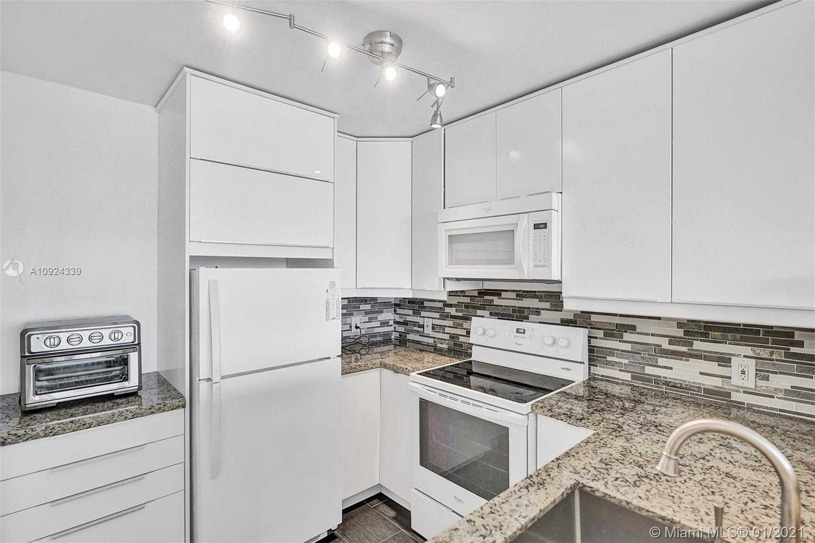Small Image of 3675 NORTH COUNTRY CLUB DR #607, Aventura Number 8