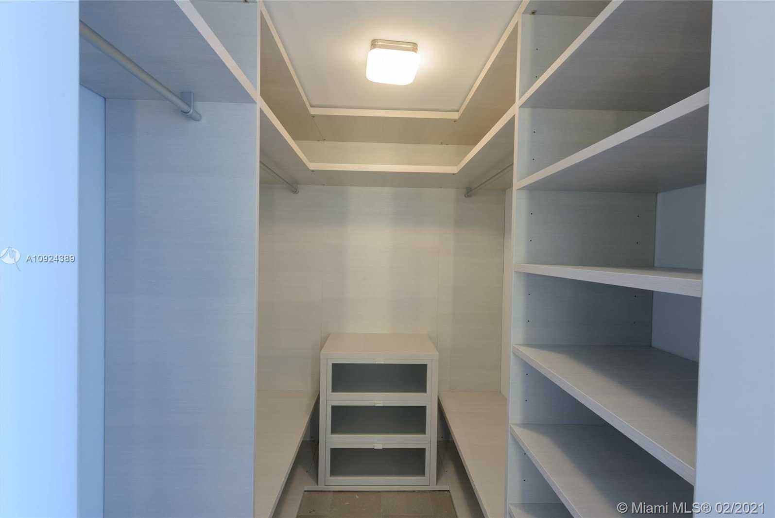 Small Image of 68 SOUTH EAST 6TH STREET #3705, Miami Number 10