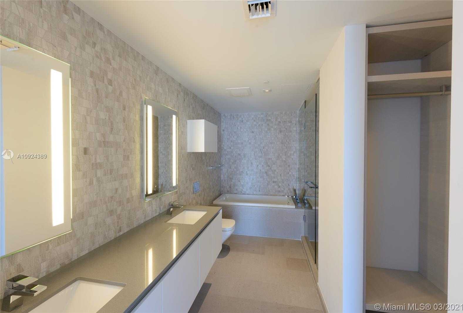 Small Image of 68 SOUTH EAST 6TH STREET #3705, Miami Number 8