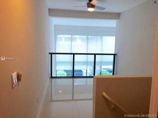 Small Image of 6000 COLLINS AVE #138, Miami Beach Number 10