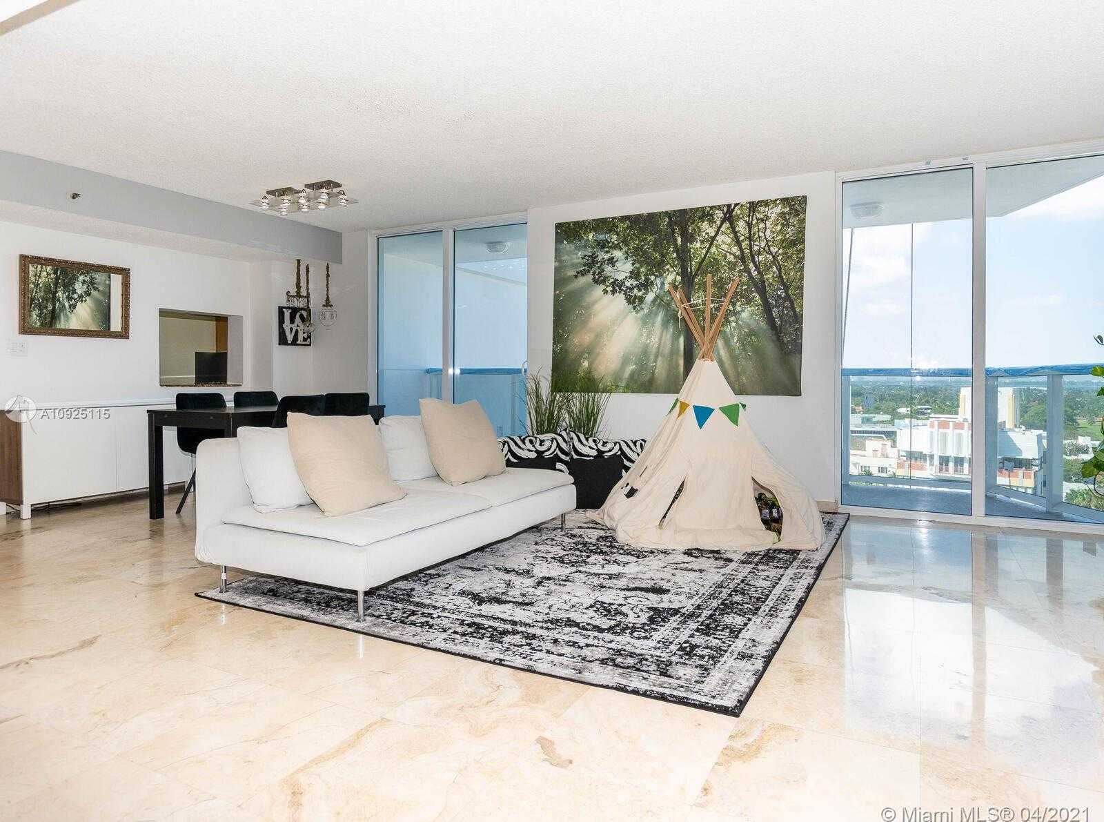 Small Image of 2401 COLLINS AVE #1508, Miami Beach Number 9
