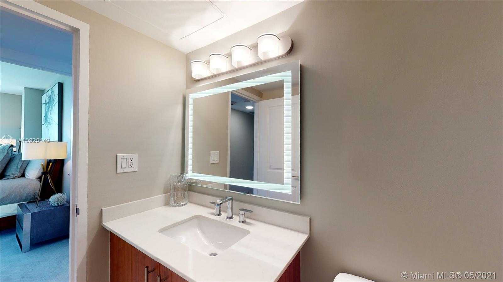 Small Image of 10275 COLLINS AVE #1530, Bal Harbour Number 28