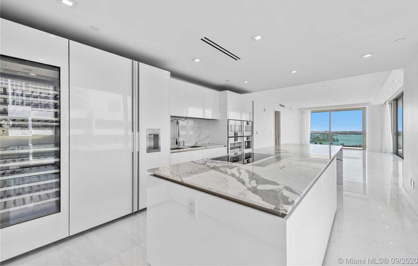 Small Image of 10203 COLLINS AVE #1701, Bal Harbour Number 12