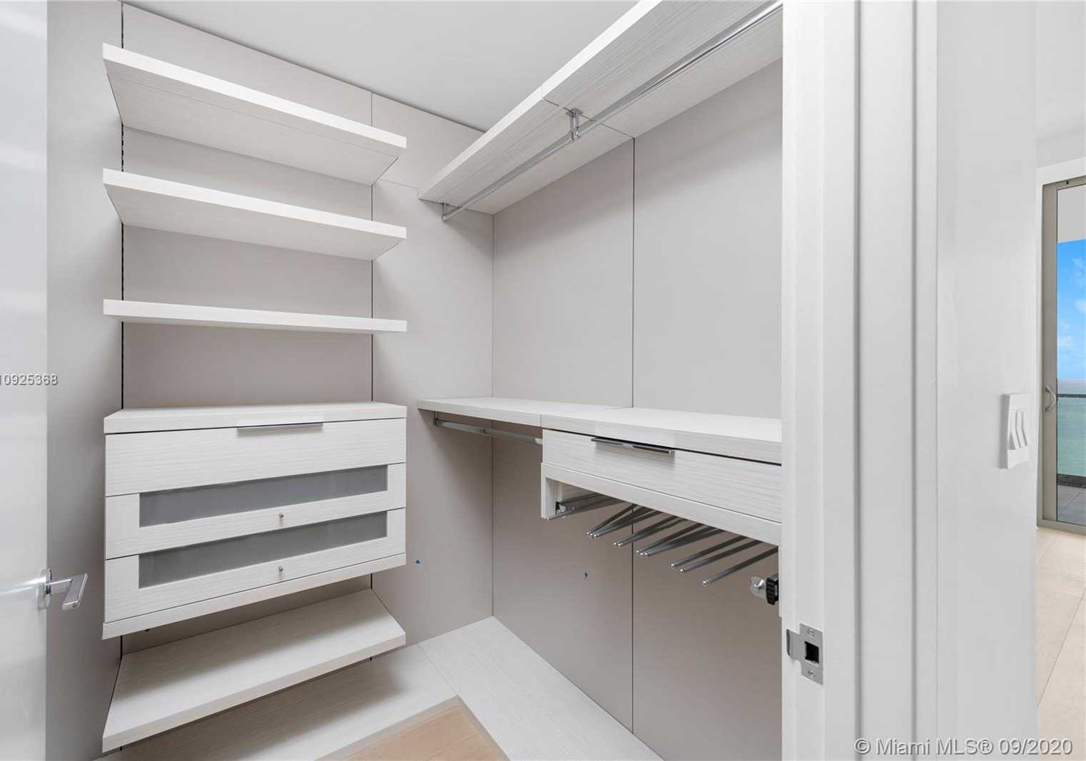 Small Image of 10203 COLLINS AVE #1701, Bal Harbour Number 29