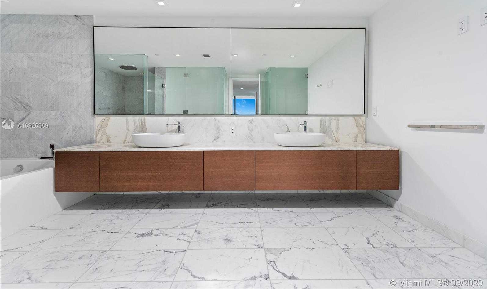 Small Image of 10203 COLLINS AVE #1701, Bal Harbour Number 32