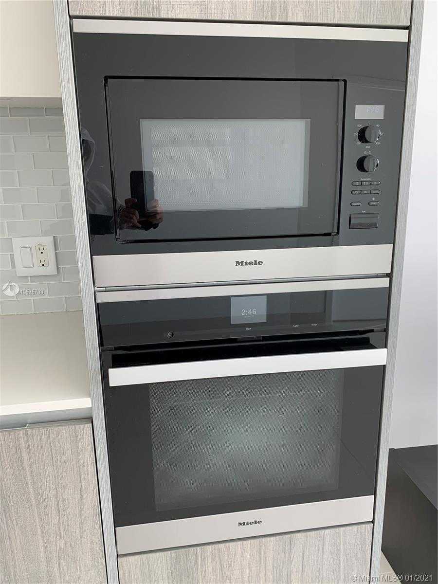 Small Image of 2900 NORTH EAST 7TH AVE #3208, Miami Number 7